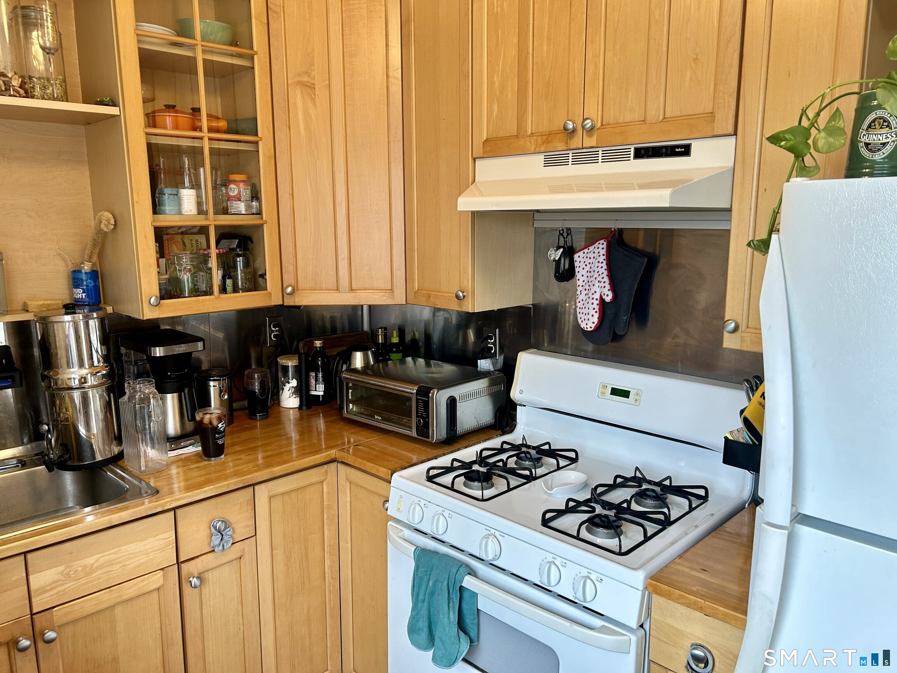 4 Van Zant Street Norwalk CT 06855