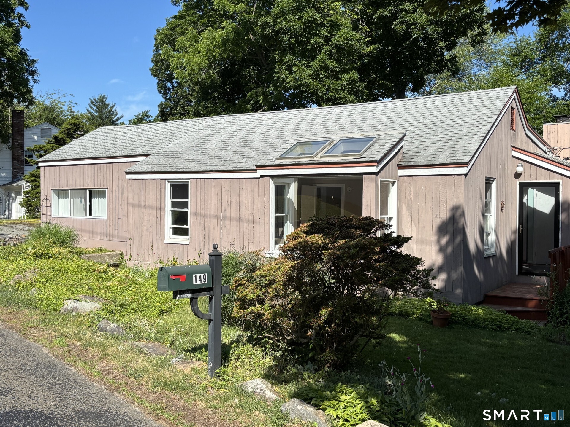 149 Old Sachems Head Road Guilford CT 06437