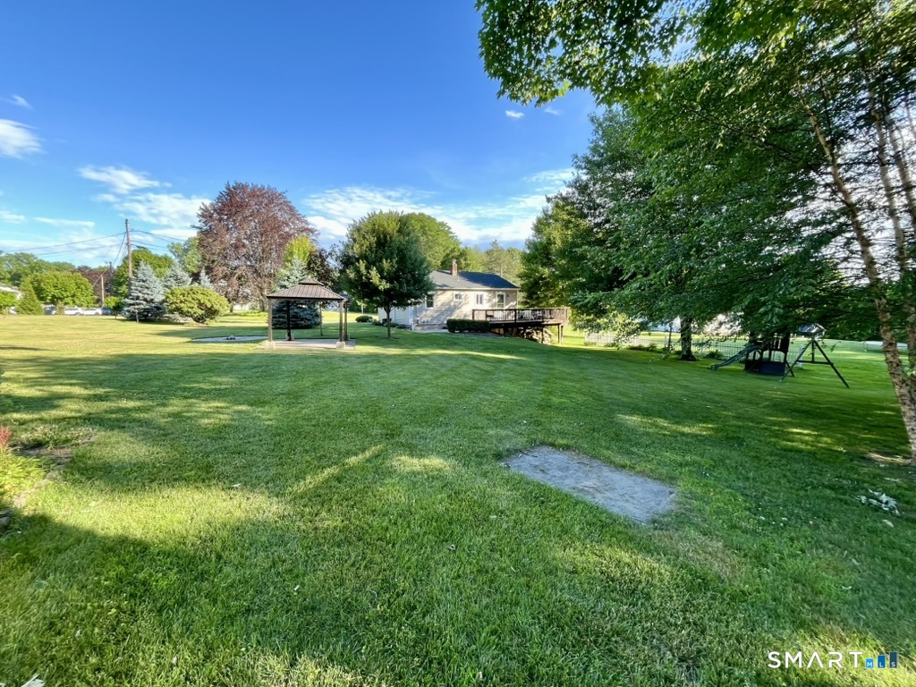 28 Brookfield Meadows Street Brookfield CT 06804