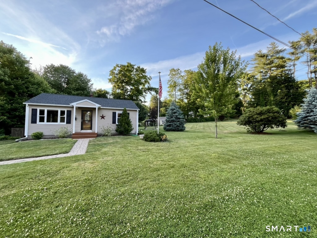 28 Brookfield Meadows Street Brookfield CT 06804
