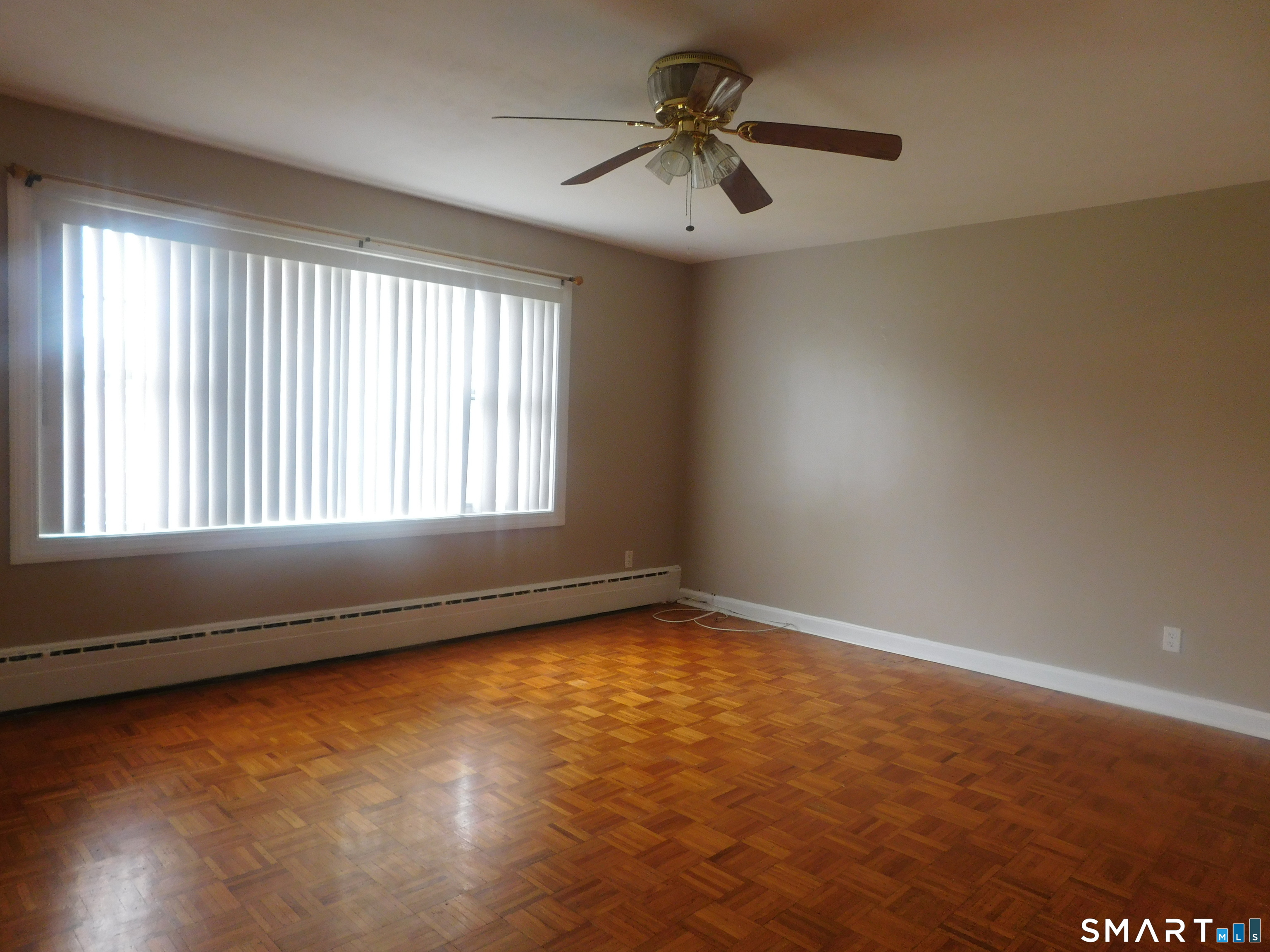 45 Oakview Circle Bridgeport CT 06604
