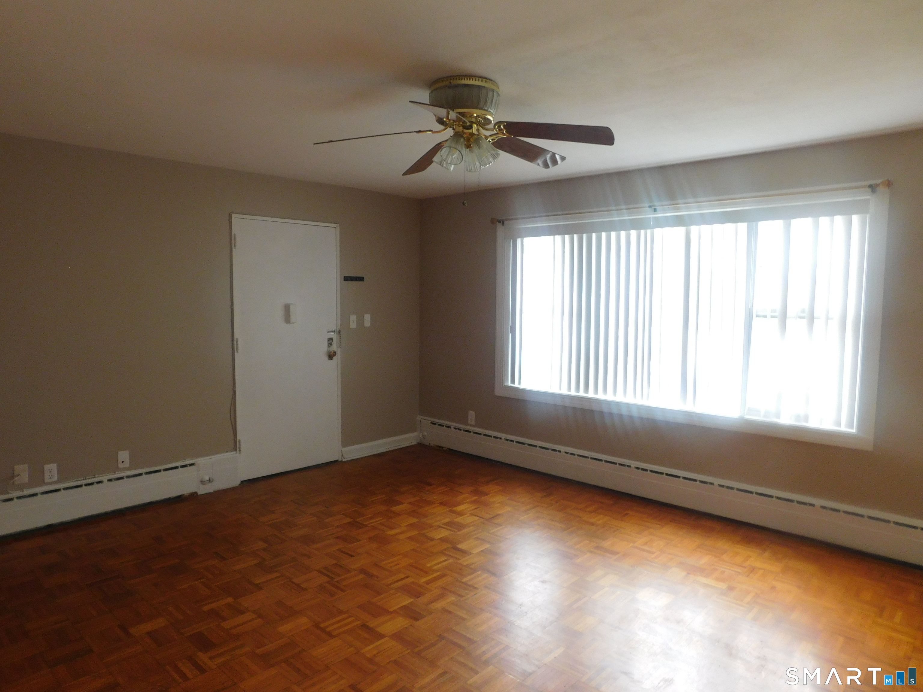 45 Oakview Circle Bridgeport CT 06604