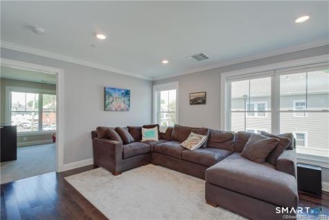 2 Bishop Road West Hartford CT 06119