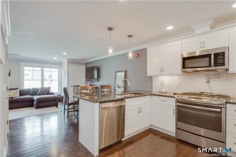 2 Bishop Road West Hartford CT 06119
