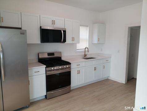 105 Hillside Avenue New Haven CT 06512