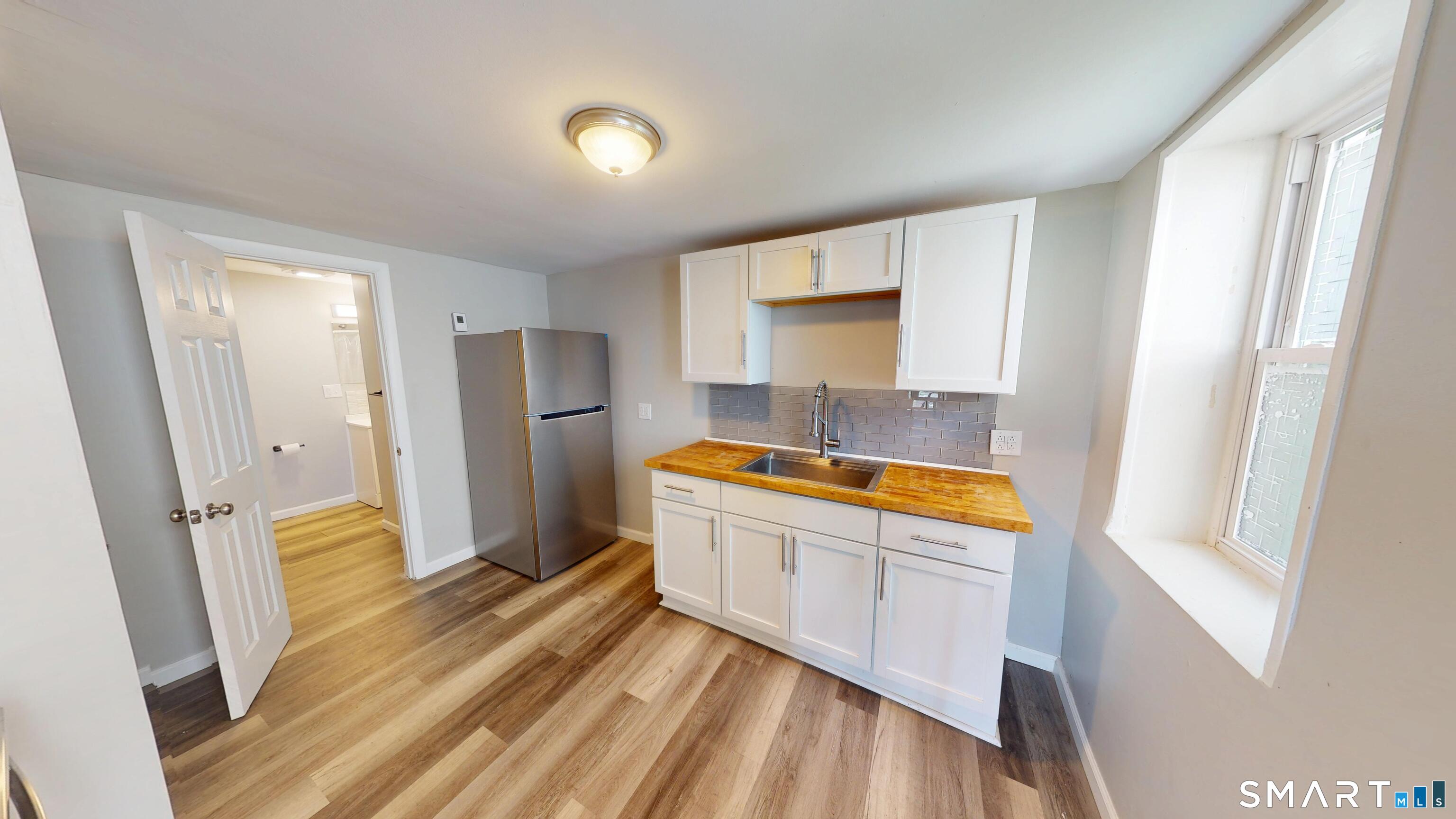 64-Unit 1 School Street Norwich CT 06380