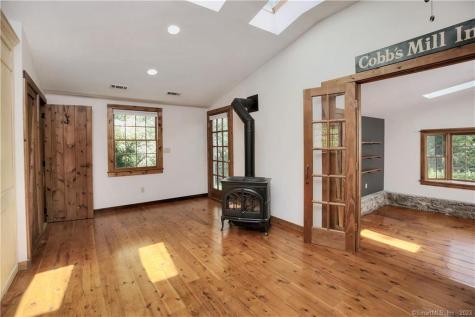 5 Old Mill Road Weston CT 06883