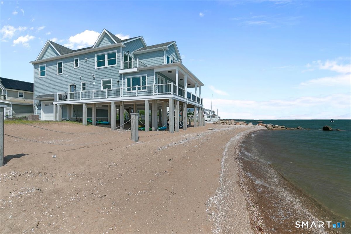 6 First Avenue East Haven CT 06512