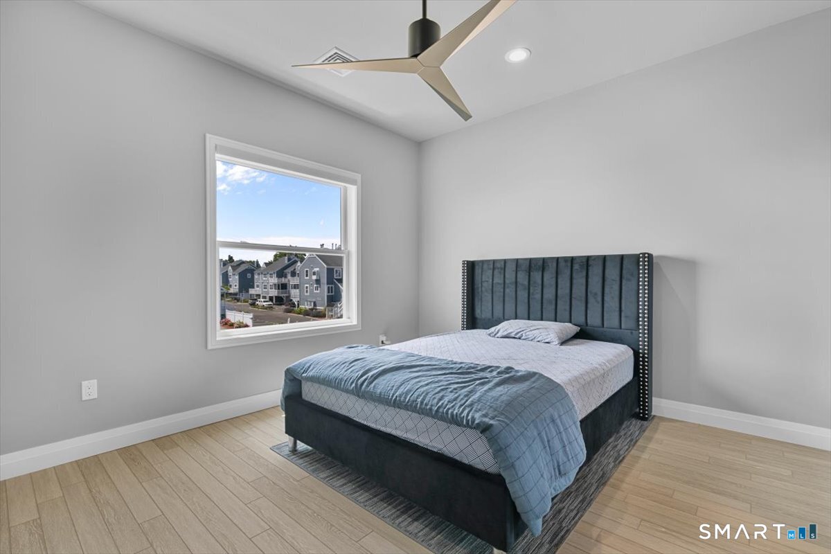 6 First Avenue East Haven CT 06512