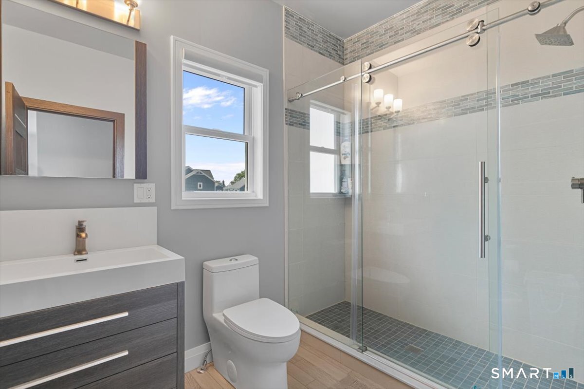 6 First Avenue East Haven CT 06512