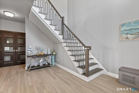 6 First Avenue East Haven CT 06512