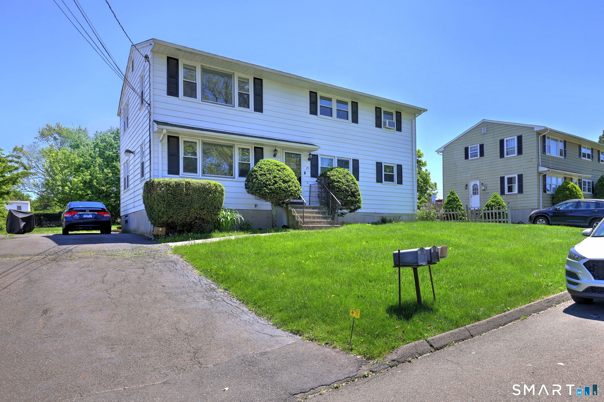 23 Gilbert Lane Branford CT 06405