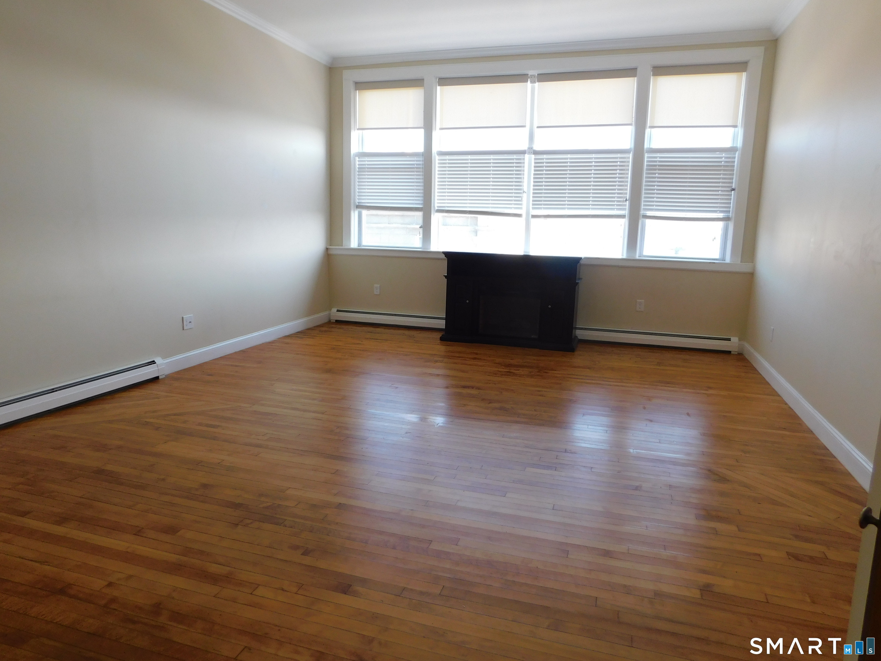 153 Bank Street New London CT 06320