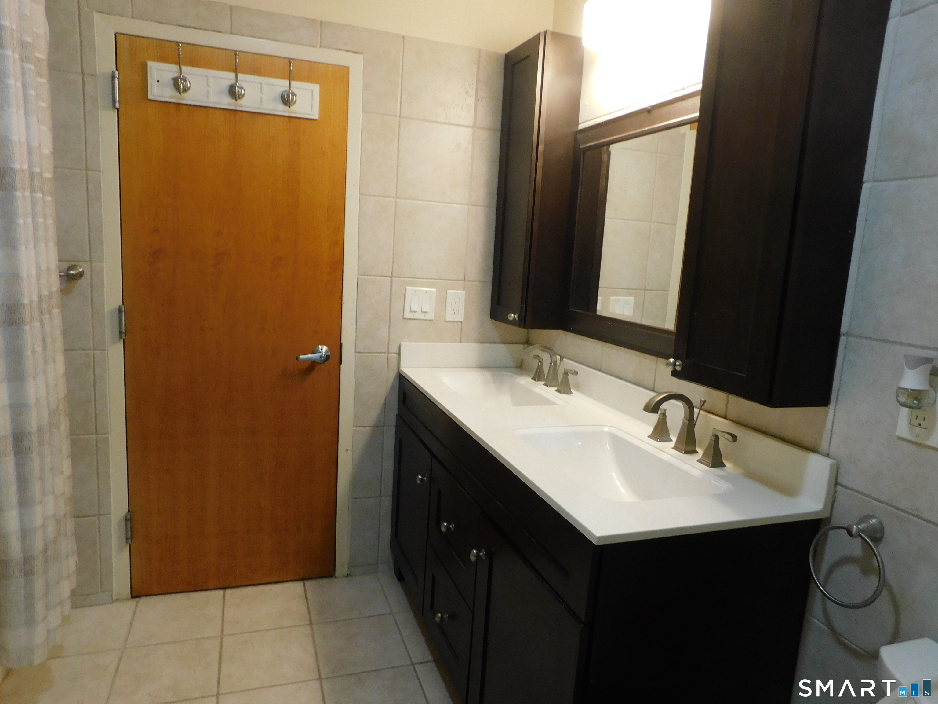 153 Bank Street New London CT 06320