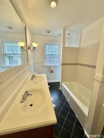 28 Kenyon Street Hartford CT 06105