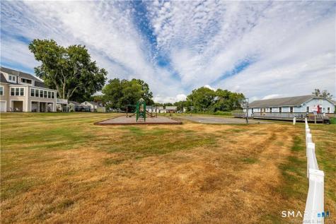 4 Elinor Road Old Saybrook CT 06475