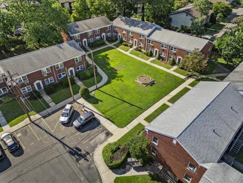 28 Hamilton Court Stamford CT 06902