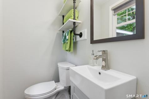85 Michael Drive Guilford CT 06437