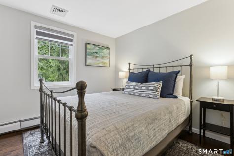 85 Michael Drive Guilford CT 06437