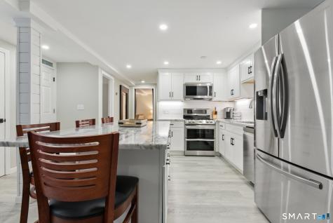 85 Michael Drive Guilford CT 06437
