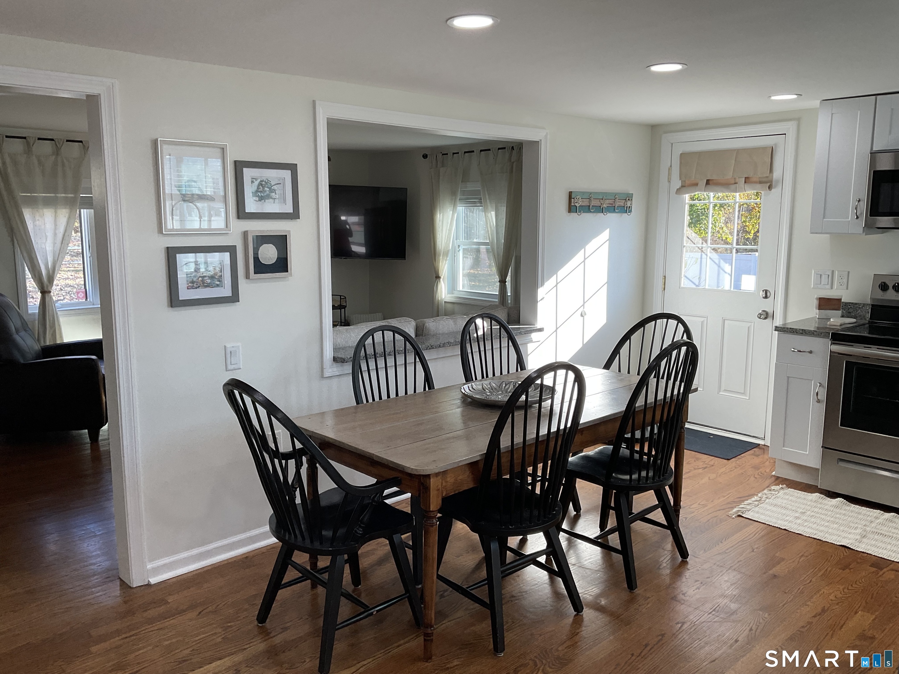 12 East Bishop Street Waterford CT 06385