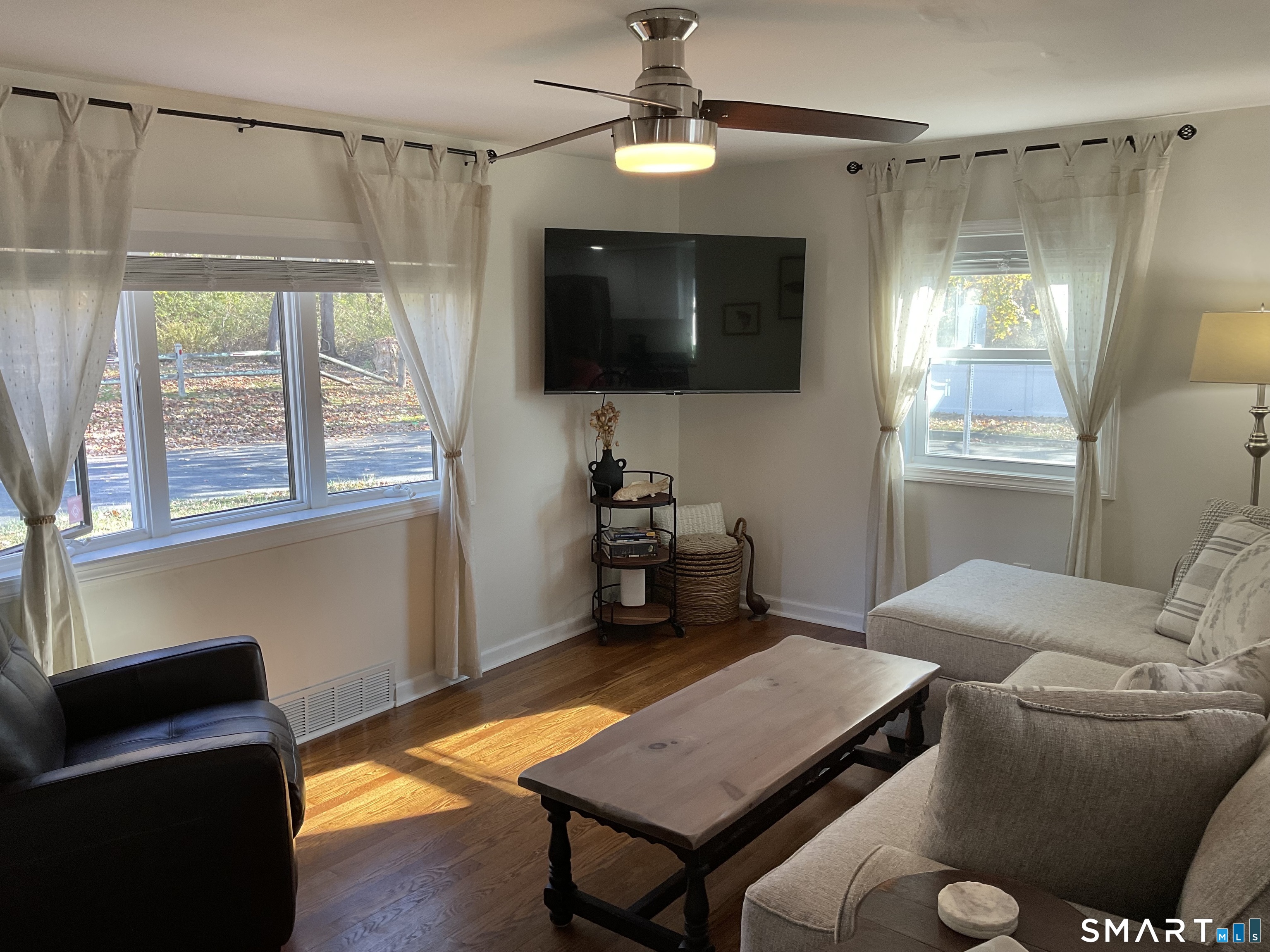 12 East Bishop Street Waterford CT 06385