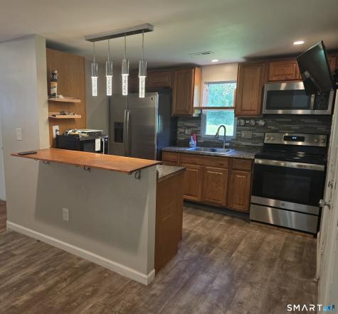 684 Main Street Plymouth CT 06782