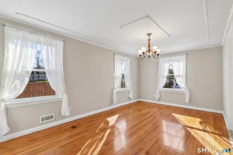 27 Melrose Avenue Hamden CT 06518