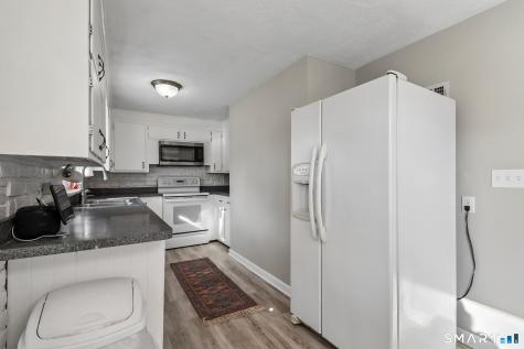 27 Melrose Avenue Hamden CT 06518