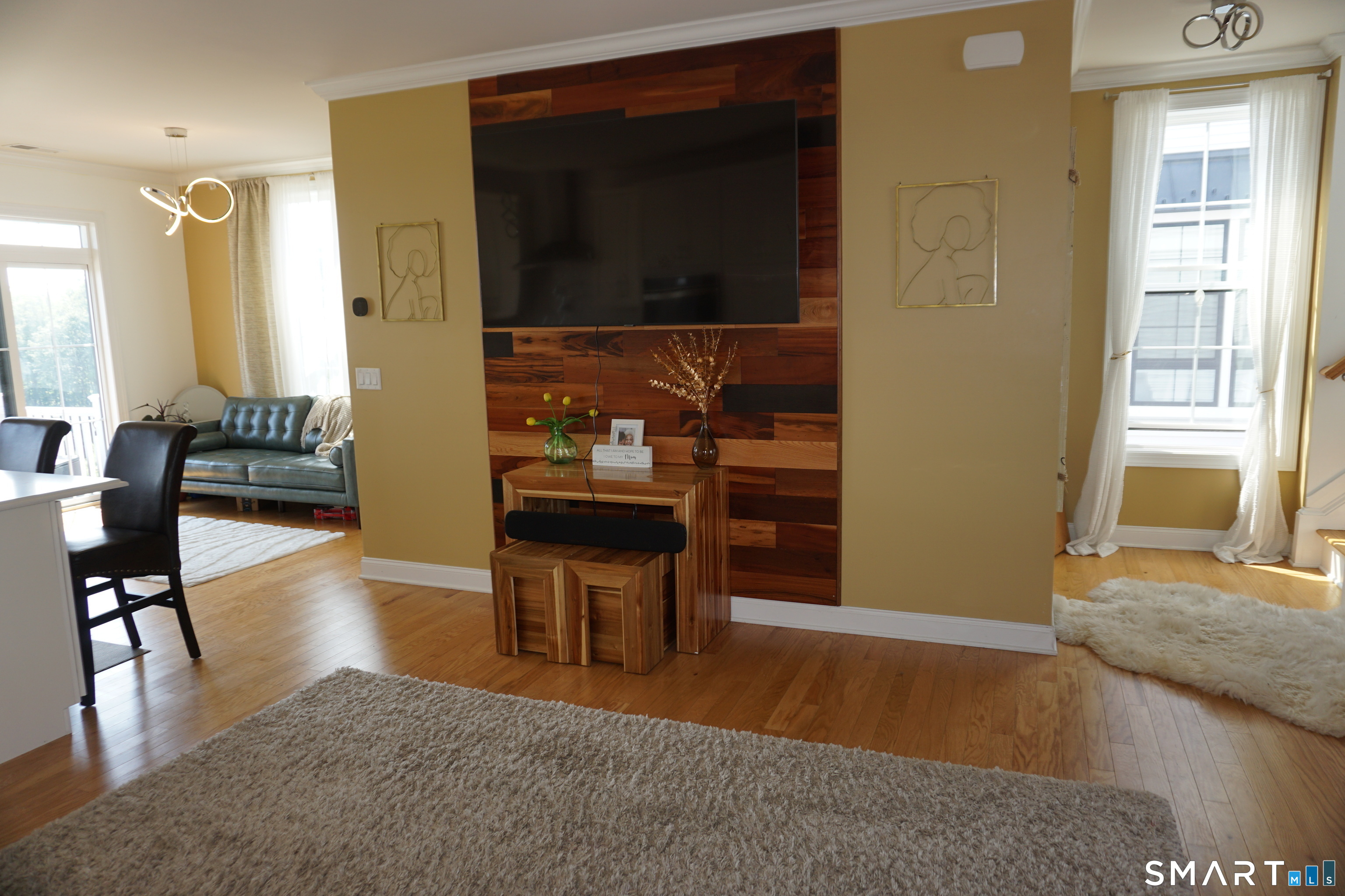 127 Brentwood Circle Danbury CT 06810
