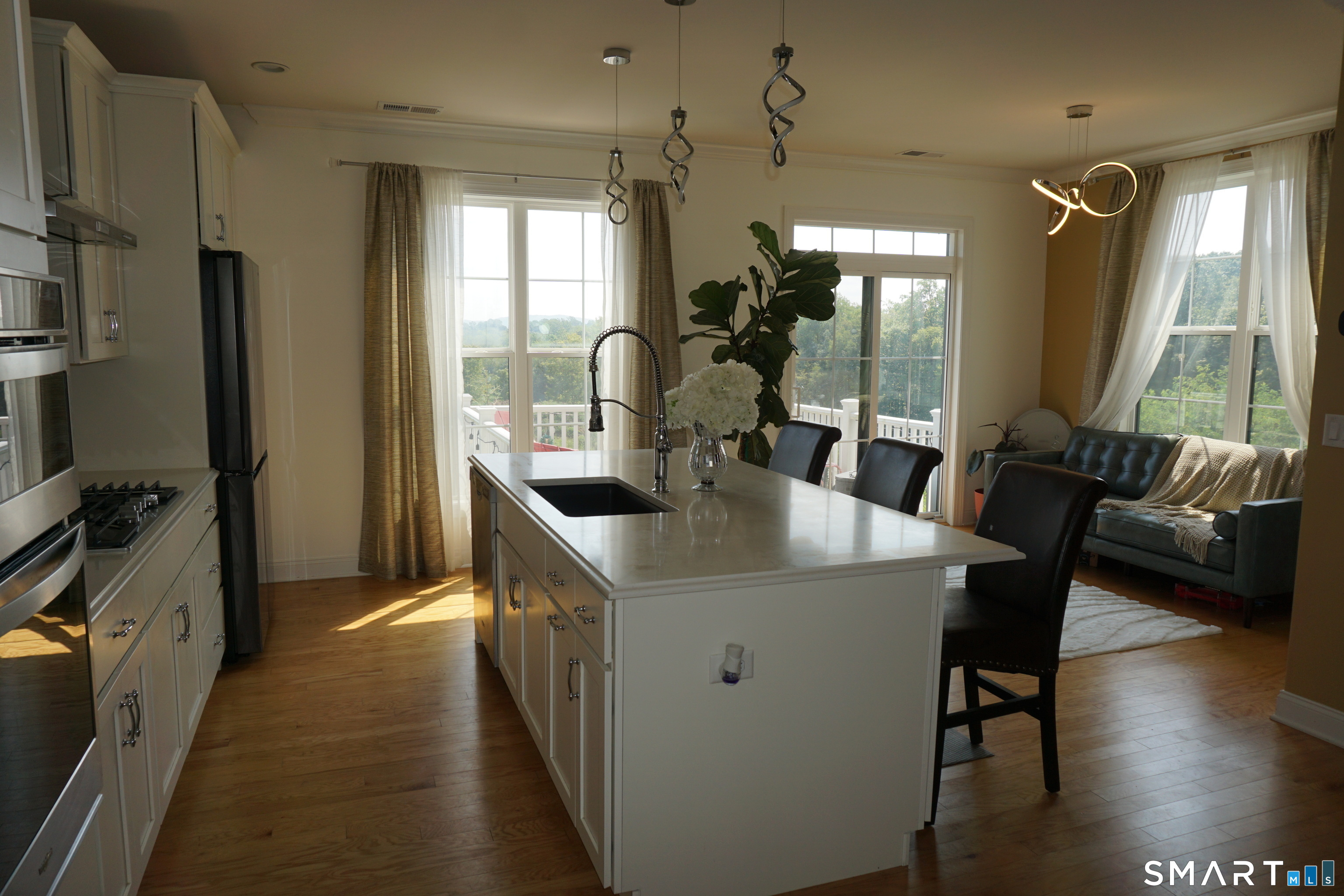 127 Brentwood Circle Danbury CT 06810