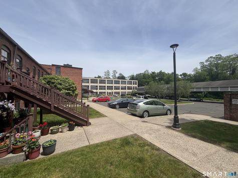 33 Mechanic Street Windsor CT 06095