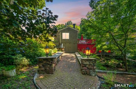92 Kenmore Road Bloomfield CT 06002