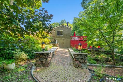 92 Kenmore Road Bloomfield CT 06002