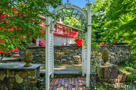 92 Kenmore Road Bloomfield CT 06002