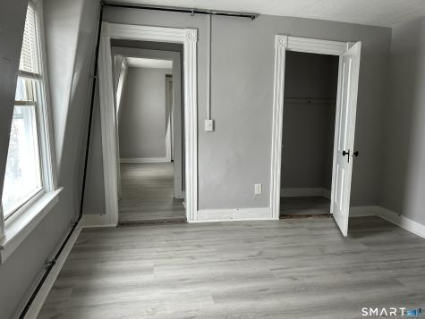 22 Hawthorne Street Norwich CT 06360