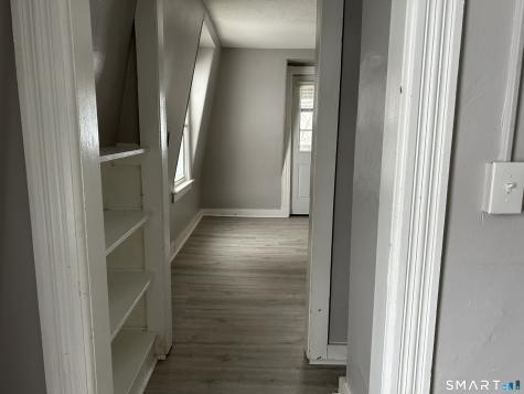 22 Hawthorne Street Norwich CT 06360