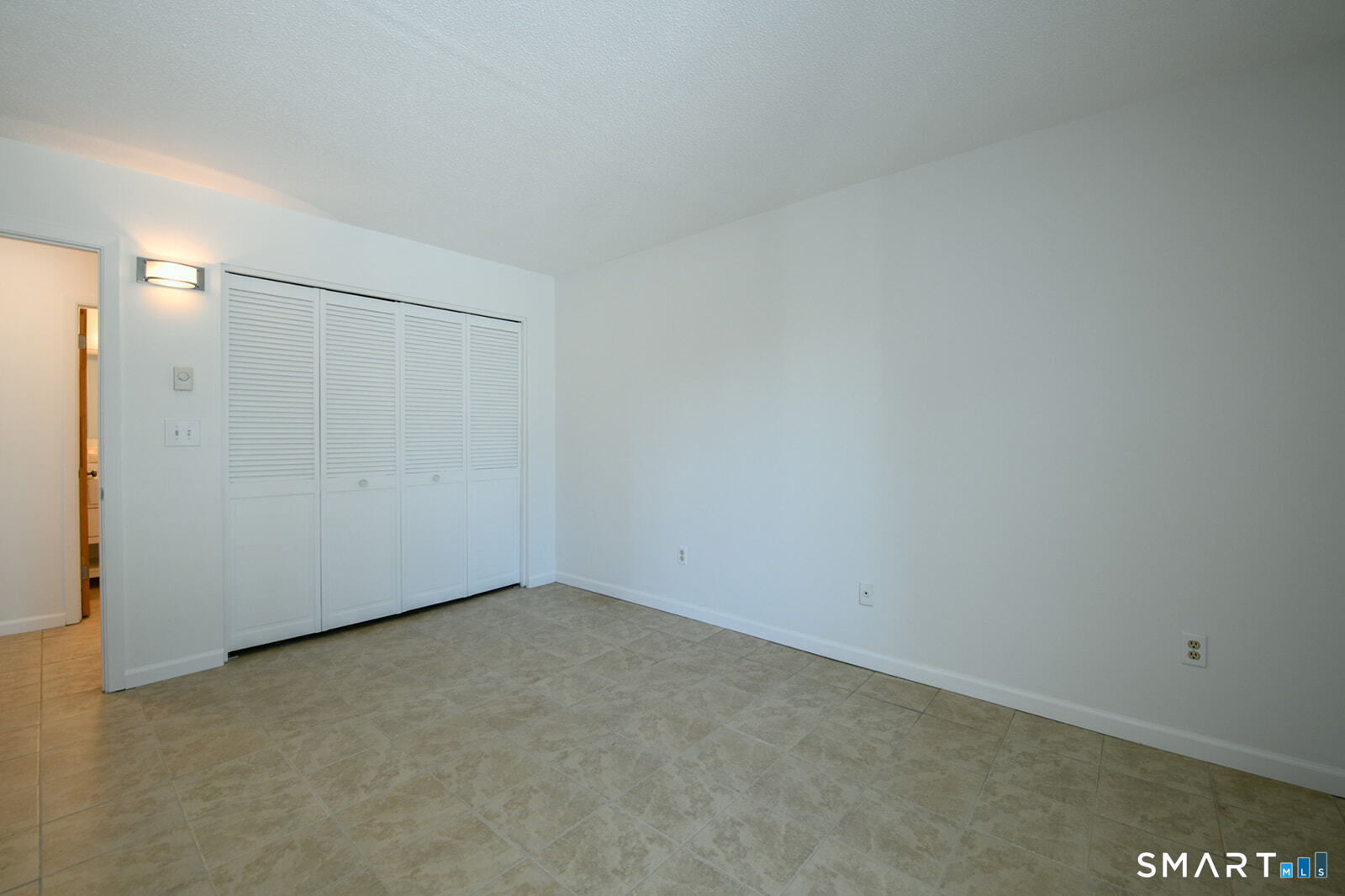 2 Hamre Lane Branford CT 06405