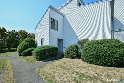 2 Hamre Lane Branford CT 06405