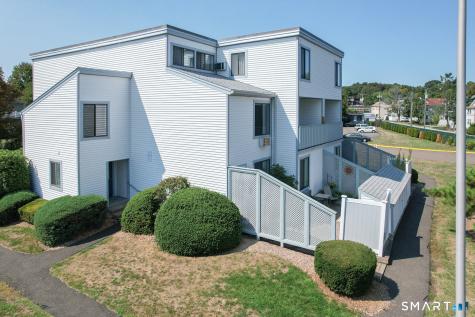 2 Hamre Lane Branford CT 06405