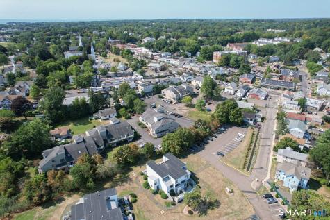 2 Hamre Lane Branford CT 06405