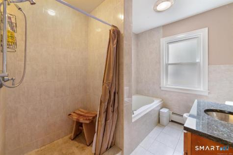 912 Corbin Avenue New Britain CT 06052