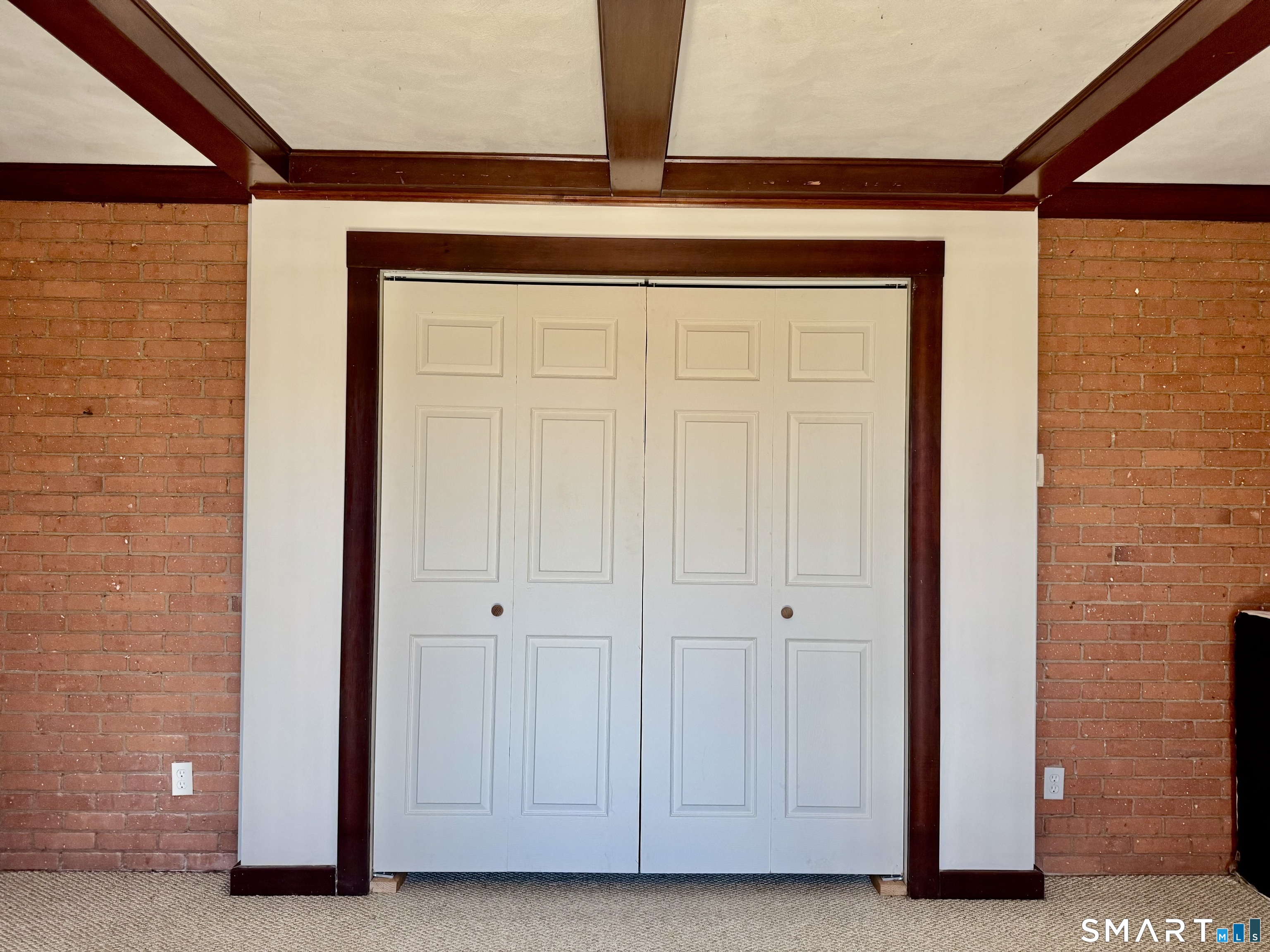 2 Meadow Place East Haven CT 06512