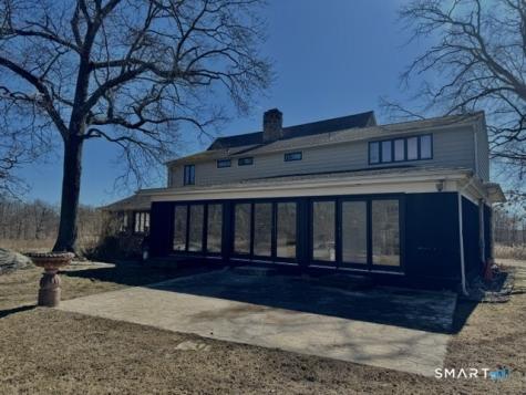 2 Meadow Place East Haven CT 06512