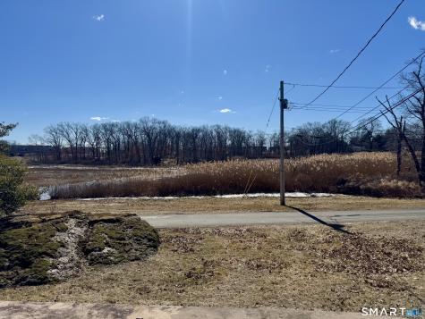 2 Meadow Place East Haven CT 06512