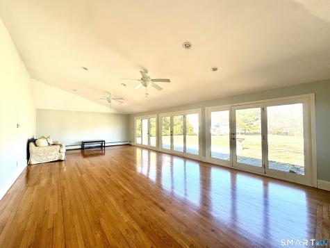 2 Meadow Place East Haven CT 06512