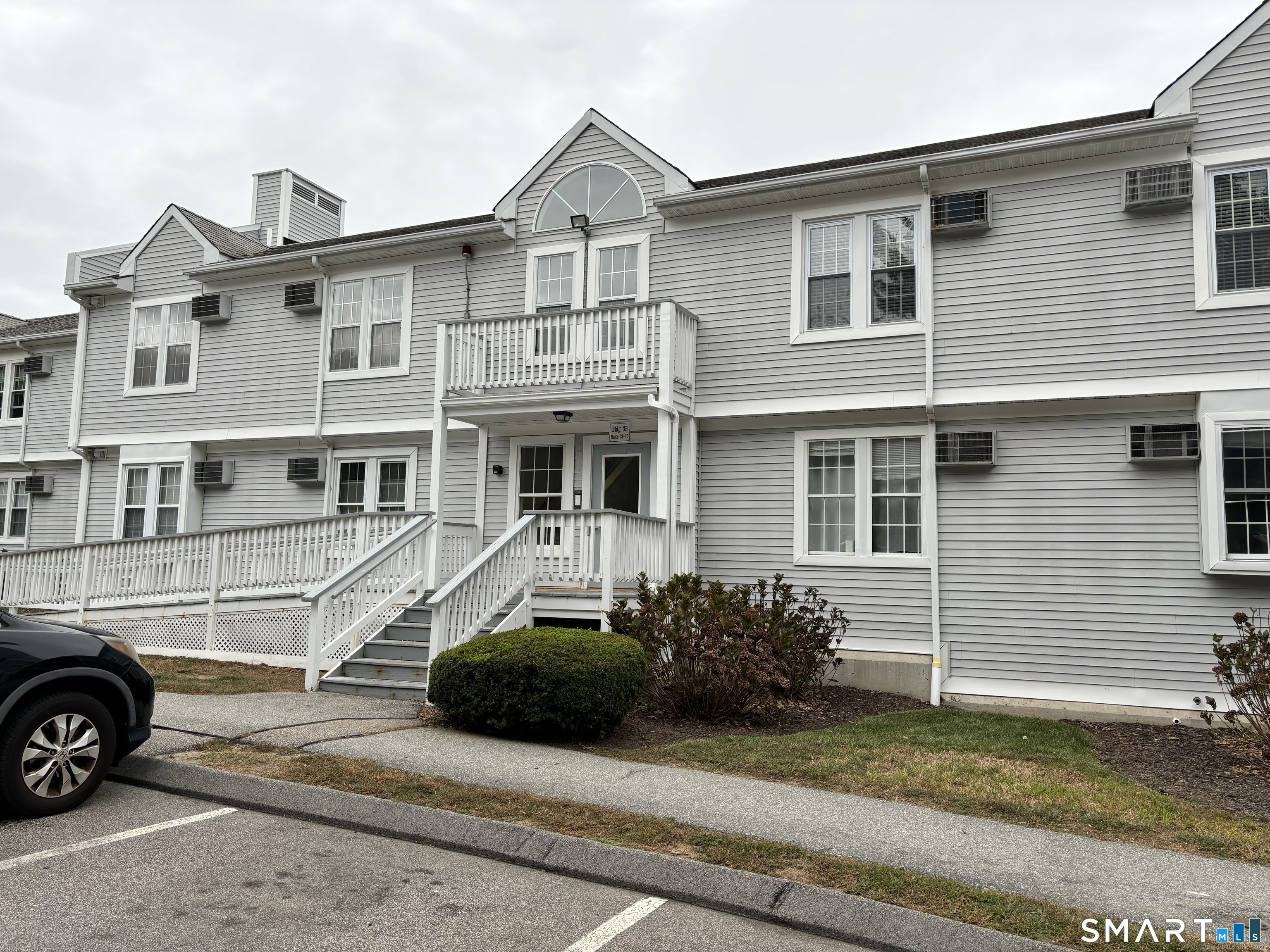 82 Longview Street Waterford CT 06385