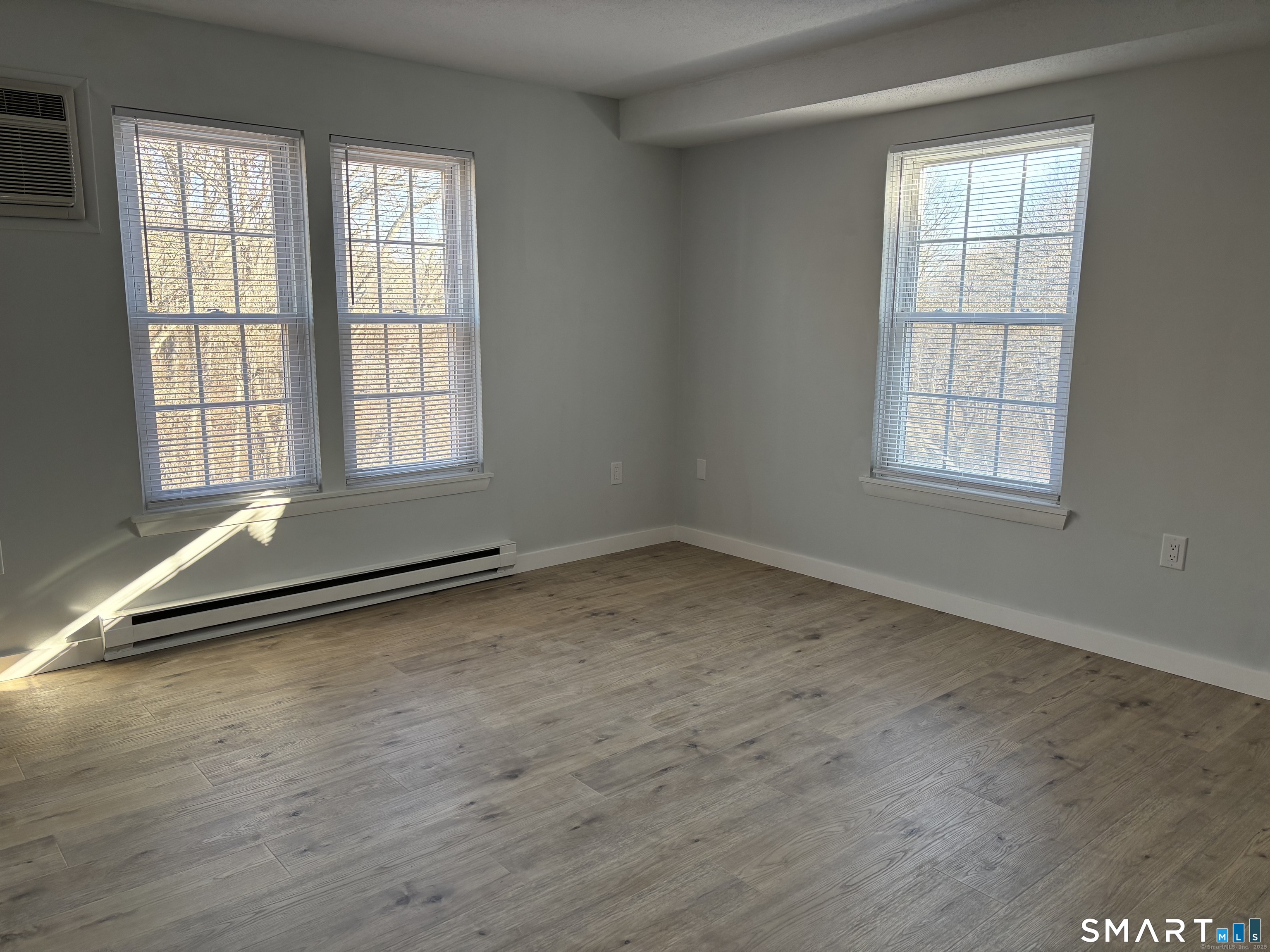 82 Longview Street Waterford CT 06385