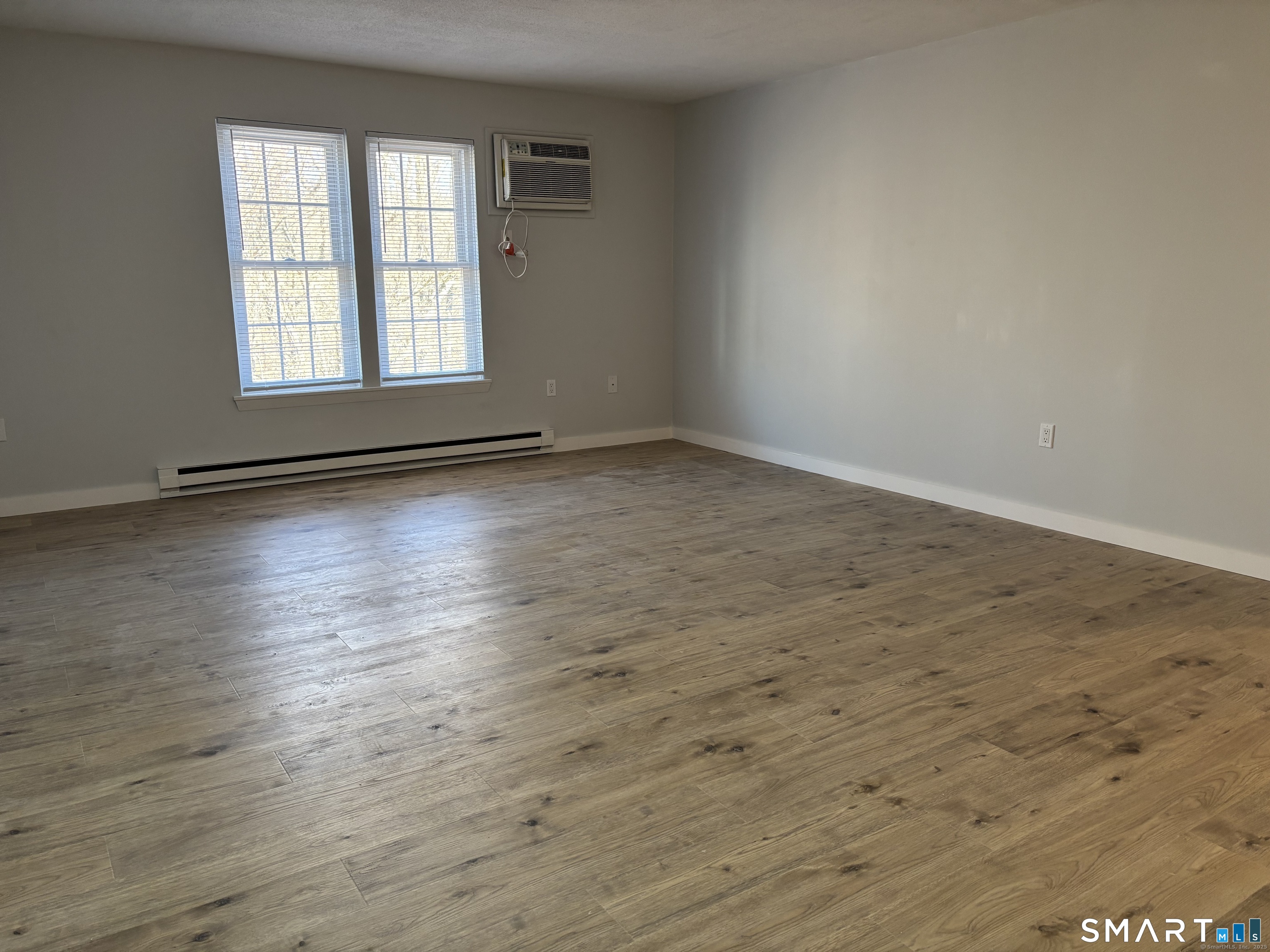 82 Longview Street Waterford CT 06385