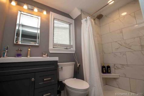 21 Groveway Clinton CT 06413